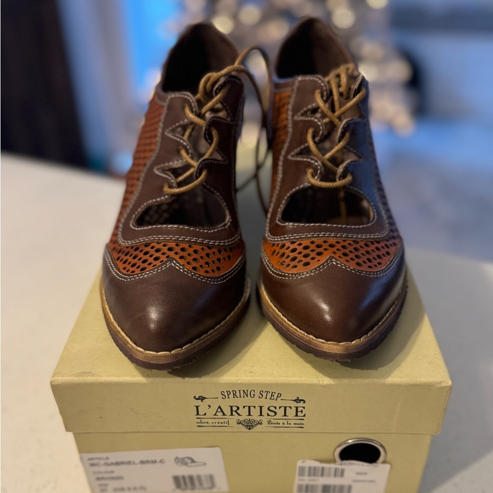 L’Artiste by Spring Step Gabriel Lace Up Shoes Women’s Size US 6.5-7